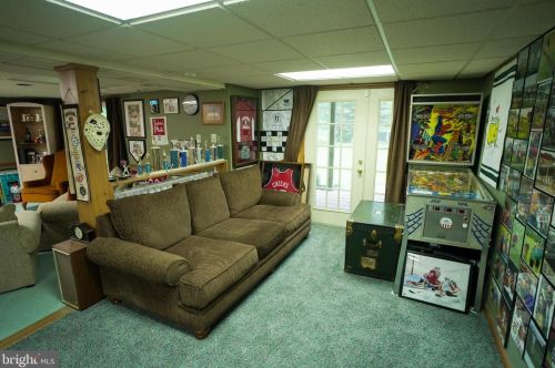 528 Dogwood Dr, Prospectville PA 19002-6109 exterior