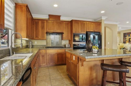4021 Calistoga Ct, Modesto CA  95356-8987 exterior