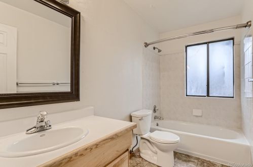 1536 Norfolk St, Denver CO 80017-5155 exterior