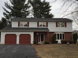 34 Summit Rd, Bethlehem, NY 12054-2337
