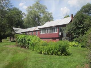 33 Old Bass Rd, Braintree, VT 05060-8731