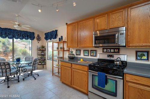 2180 Creek Vista Dr, Tucson, AZ 85749-8716
