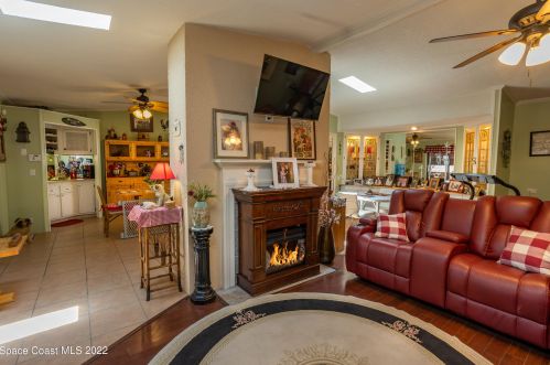 938 Waterway Dr, Sebastian FL  32976-7647 exterior