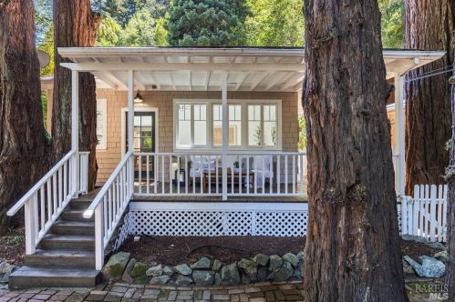 207 Madrone Ave, Larkspur CA  94939-1912 exterior