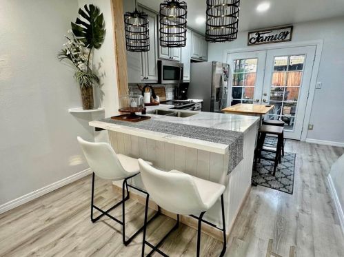 6430 Bell Bluff Ave, San Diego CA  92119-1026 exterior