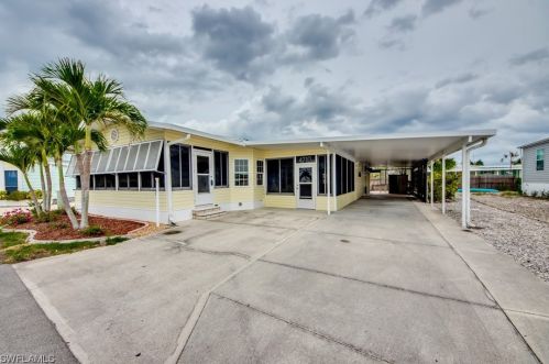 4710 Catfish Ct, Saint James City, FL 33956-2708