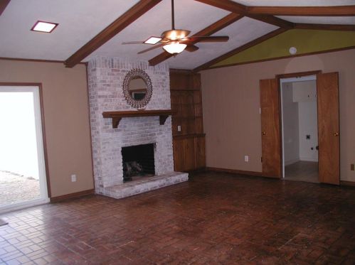 2523 Little Creek Dr, Richardson TX  75080-1816 exterior