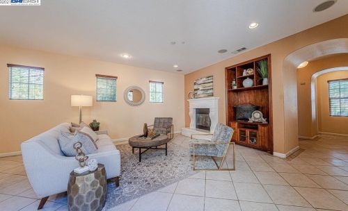 7478 Stoneleaf Rd, San Ramon CA  94582-5724 exterior