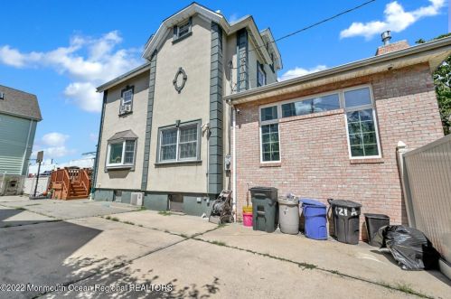 121 Avenue A, Bayonne NJ  07002-1105 exterior