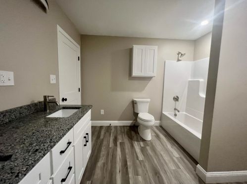 35 Burke St, Nashua NH  03060-4709 exterior