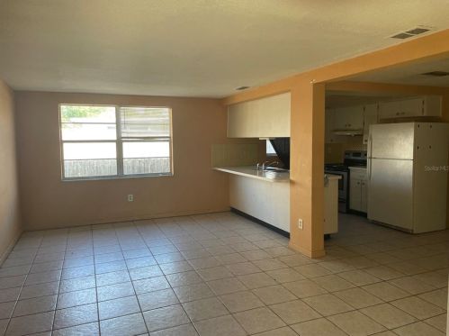 7021 Coral Reef Dr, Port Richey, FL 34668-4722