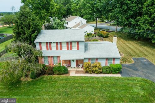 1672 Bishopwood Blvd, Harleysville, PA 19438-3047