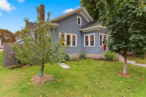 332 Ashland Ave, Green Bay, WI 54303-2802