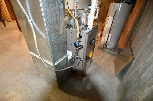 17 Mtn Vw Ct, Keene NH 03431-4933 exterior