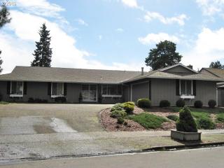 15560 Perimeter Dr, Beaverton, OR 97006-5324