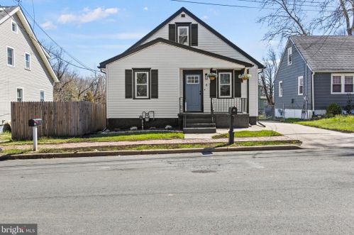 8 Morse Ave, Trenton, NJ 08638-3518