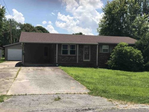 204 20th St, Benton, KY 42025-1723