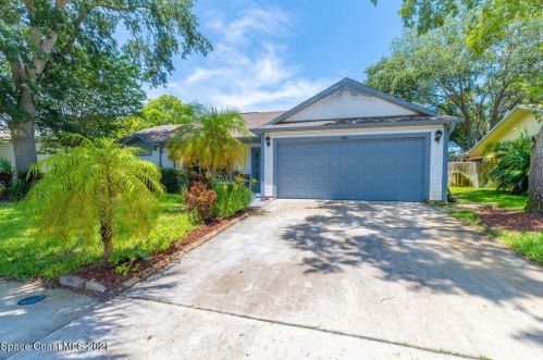 2402 Appalachian Dr, Melbourne, FL 32935-3389
