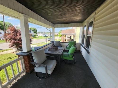 932 Hazel St, New Castle, PA 16101-4449