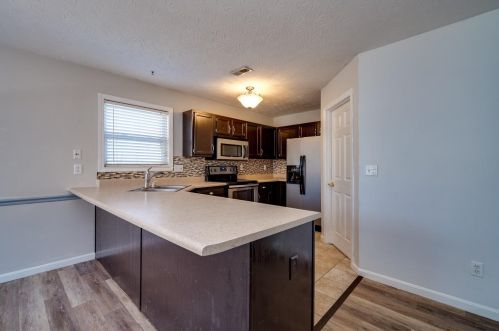 2047 River Birch Dr, Amelia OH  45102-2320 exterior