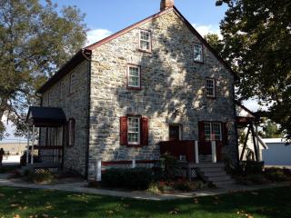 265 Plane Tree Dr, Lancaster PA  17603-4029 exterior