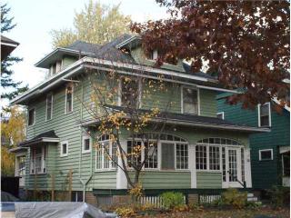 86 Richland St, Rochester, NY 14609-4810