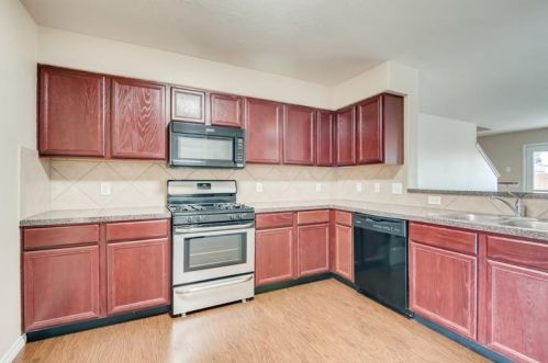 9925 Hyacinth Way, Conroe TX  77385-1905 exterior