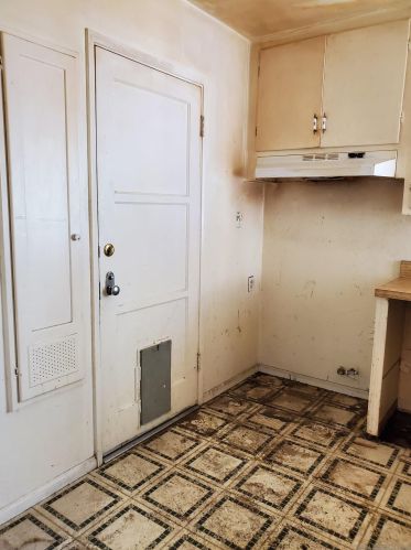 2403 Shamrock St, San Diego CA 92105-4516 exterior