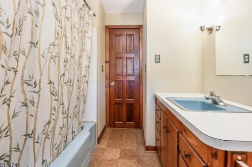 518 Route 31, East Amwell Township NJ  08551-1221 exterior