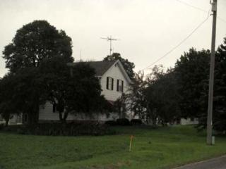 16924 Mineral Spring Rd, Cleveland, WI 53015-1123