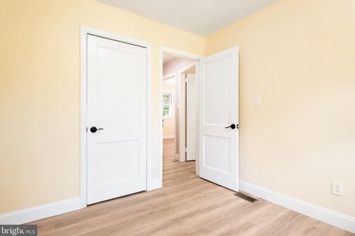 3010 Rosemary Ln, Falls Church VA  22042-1840 exterior