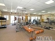 111 Clubhouse Dr, Copiague, NY 11726-3249