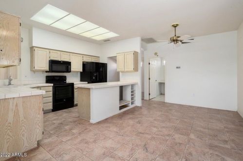20003 Greenview Dr, Sun City AZ  85375-5580 exterior