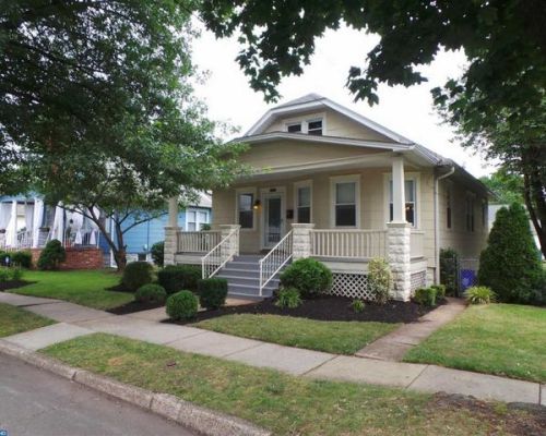 427 4th St, Florence, NJ 08518-2107