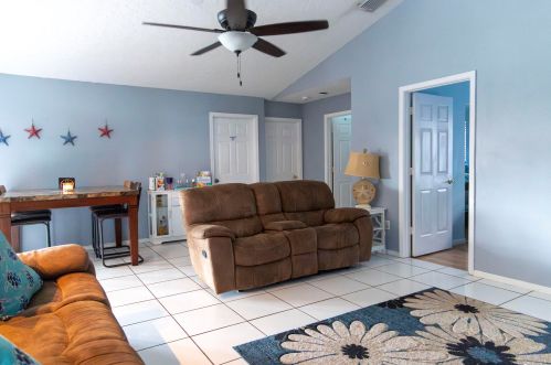 1860 Primrose Ln, West Palm Beach FL  33414-8673 exterior