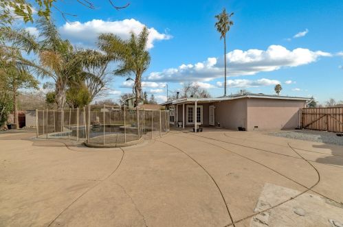 6961 Calvin Dr, Citrus Heights CA  95621-2858 exterior