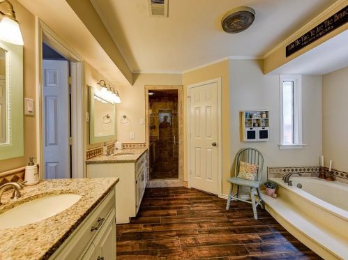 1218 Huntington Dr, Richardson TX  75080-2929 exterior