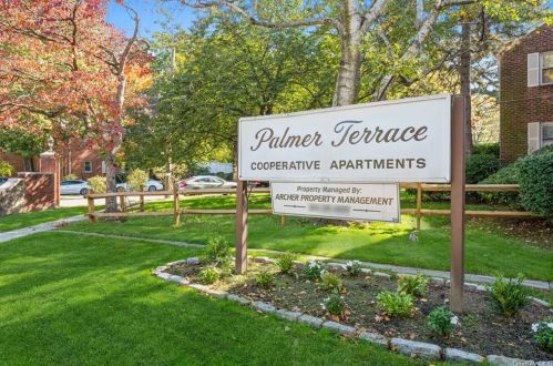 2218 Palmer Ave, New Rochelle, NY 10801-3038