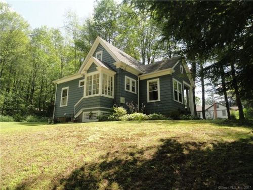 150 Leesville Rd, Moodus, CT 06469-1007