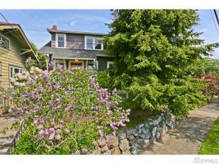 2714 9th Ave, Seattle WA  98119-2220 exterior
