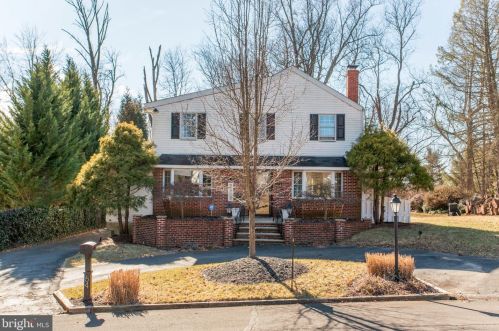 64 Hillside Ave, Huntingdon Valley, PA 19006-4133