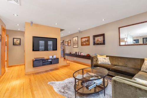 53 Webster St, Floral Park NY  11001-3609 exterior