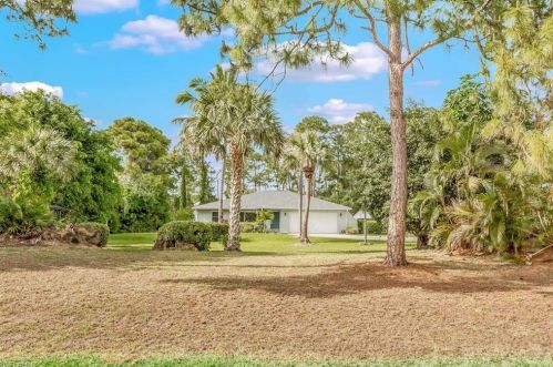 6281 Sea Grass Ln, Naples, FL 34116-5435