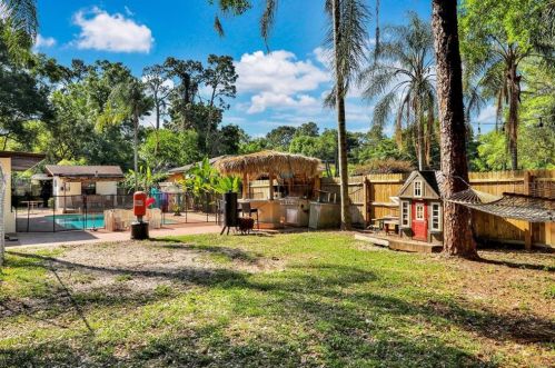 31117 Pocono St, Mount Plymouth FL  32776-8727 exterior