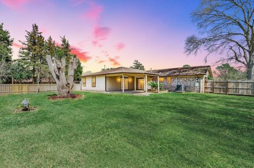 2402 Cunningham Dr, Pearland TX  77581-3950 exterior