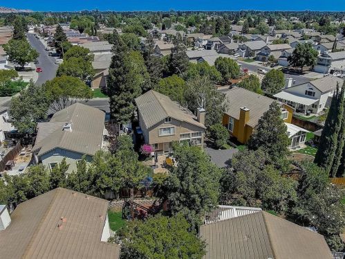 965 Turquoise St, Vacaville CA  95687-7859 exterior