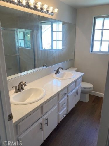 73 Woodleaf, Irvine CA  92614-7081 exterior