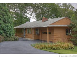 48 Church St, Stonington, CT 06378-1346