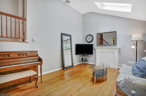 36 Lake Dr, Dover NJ  07869-3459 exterior