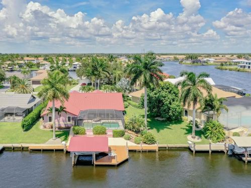 104 Morning Star Cay, Naples, FL 34114-9604